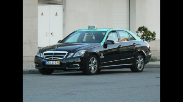 Auto Táxis Leonor e Cristina, Lda