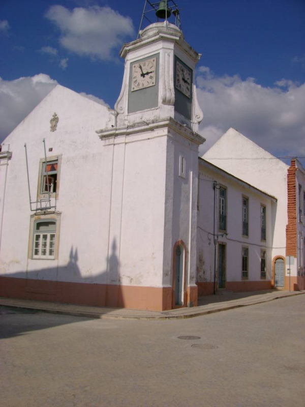 A Igreja do Espírito Santo - Escolas Velhas